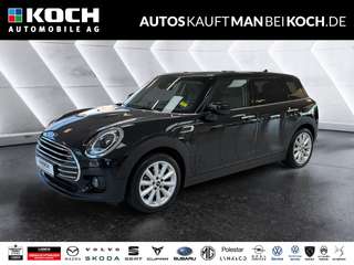 Schräge Frontansicht auf einen MINI Clubman , freigestellt