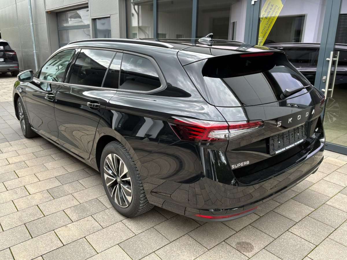 Fahrzeugbild eines Skoda Superb