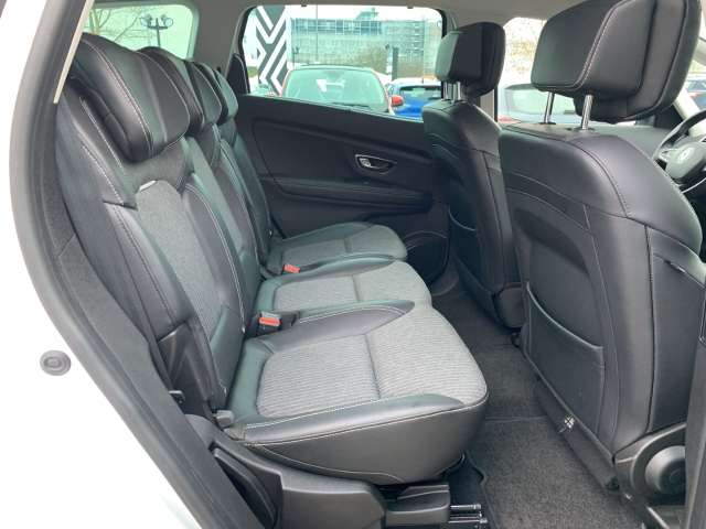 Fahrzeugbild eines Renault Grand Scénic