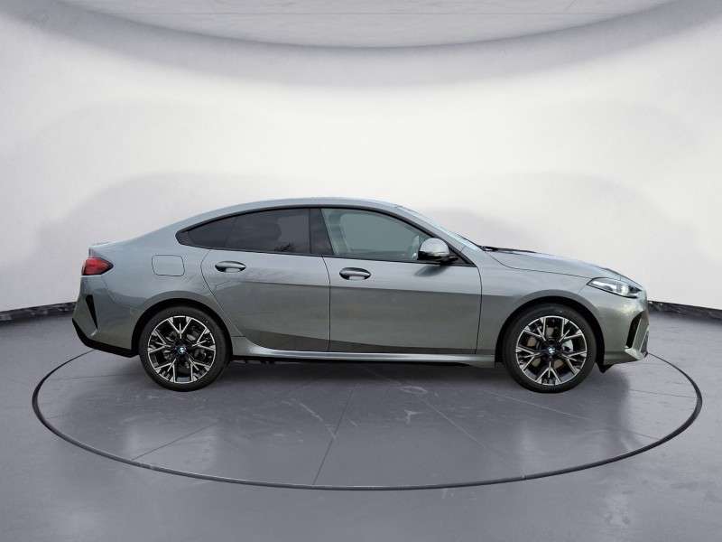 Fahrzeugbild eines BMW 2er-Reihe