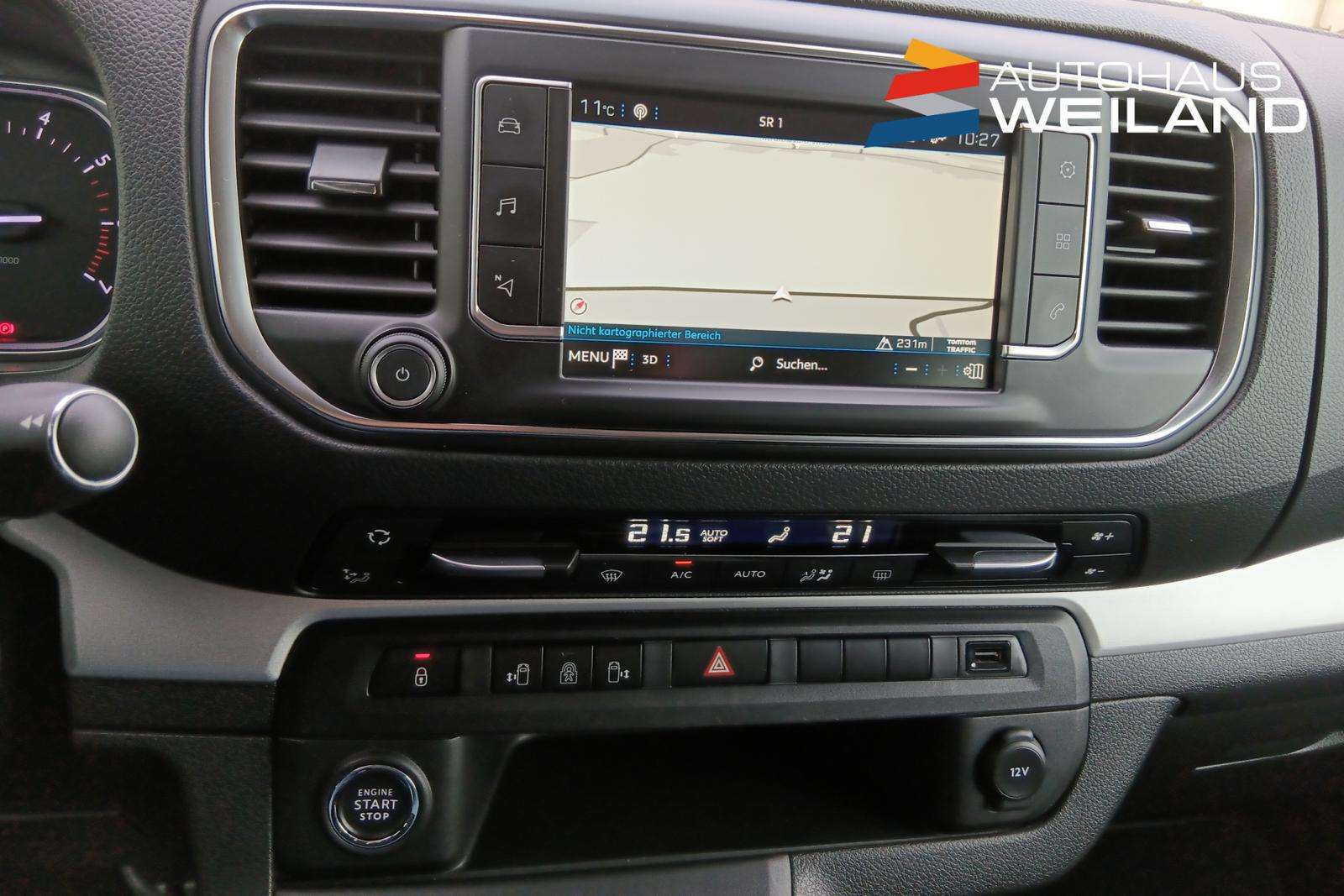 Fahrzeugbild eines Peugeot Traveller