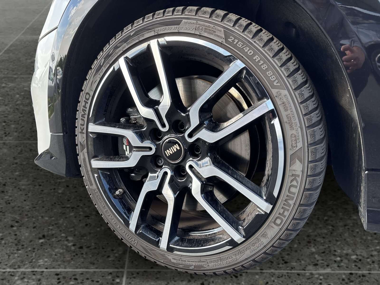 Fahrzeugbild eines MINI COOPER