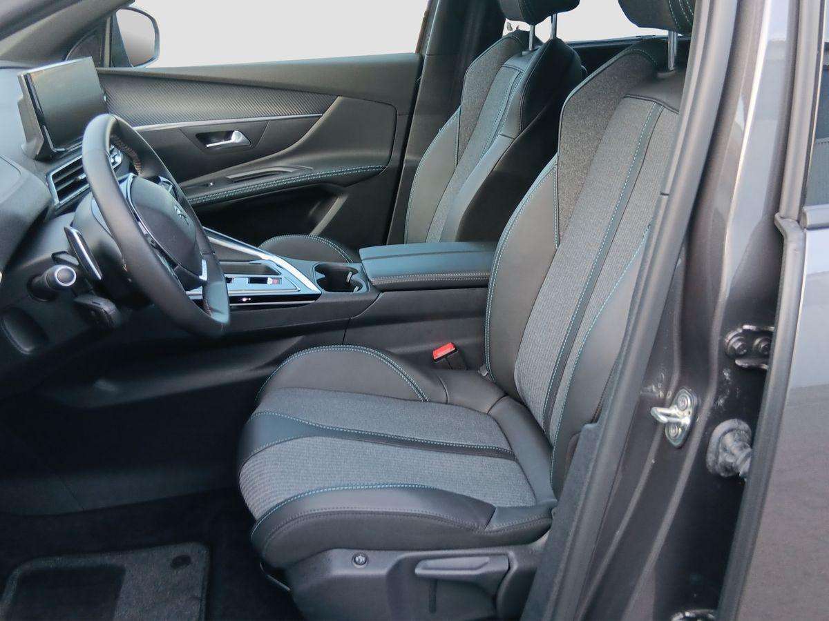 Fahrzeugbild eines Peugeot 5008