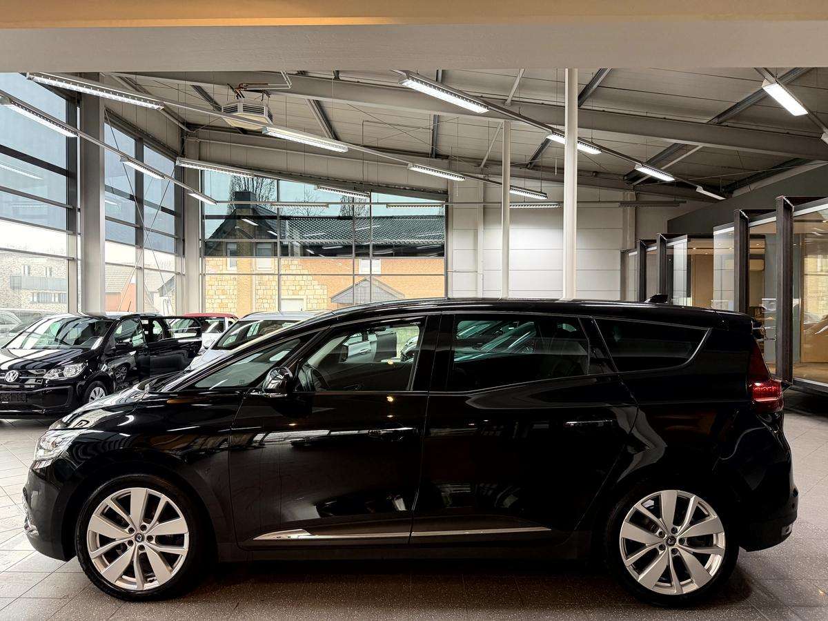 Fahrzeugbild eines Renault Scénic