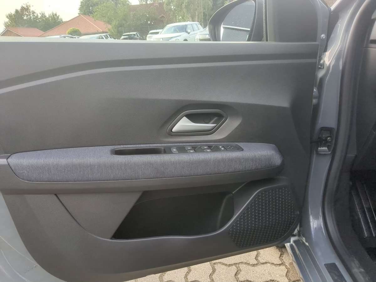 Fahrzeugbild eines Dacia Sandero
