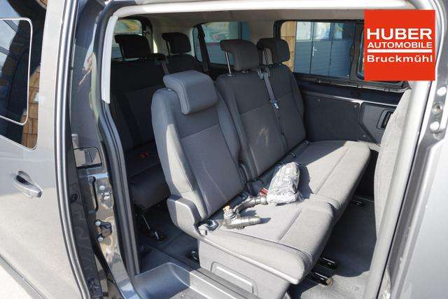 Fahrzeugbild eines Peugeot Expert
