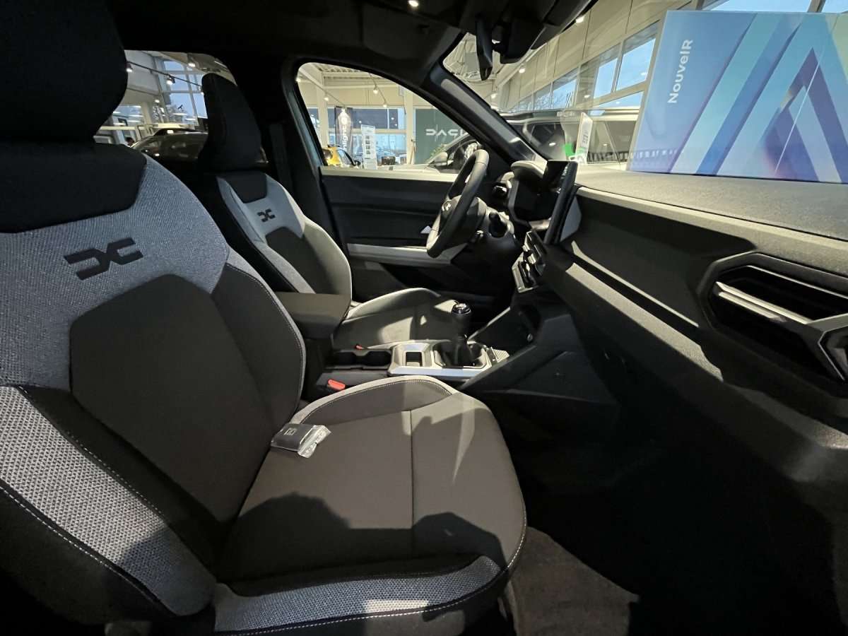 Fahrzeugbild eines Dacia Bigster