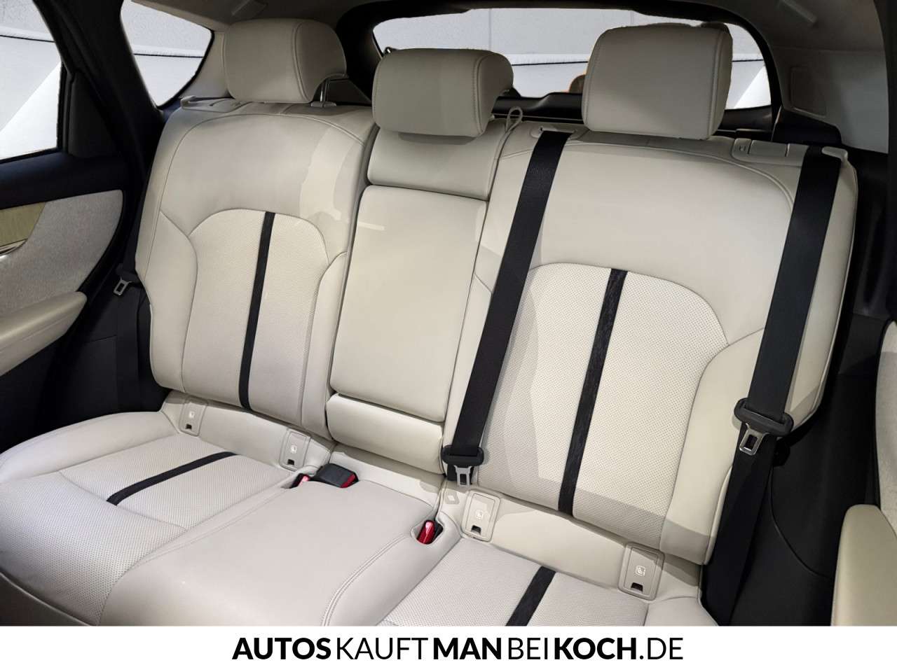 Fahrzeugbild eines Mazda CX-60