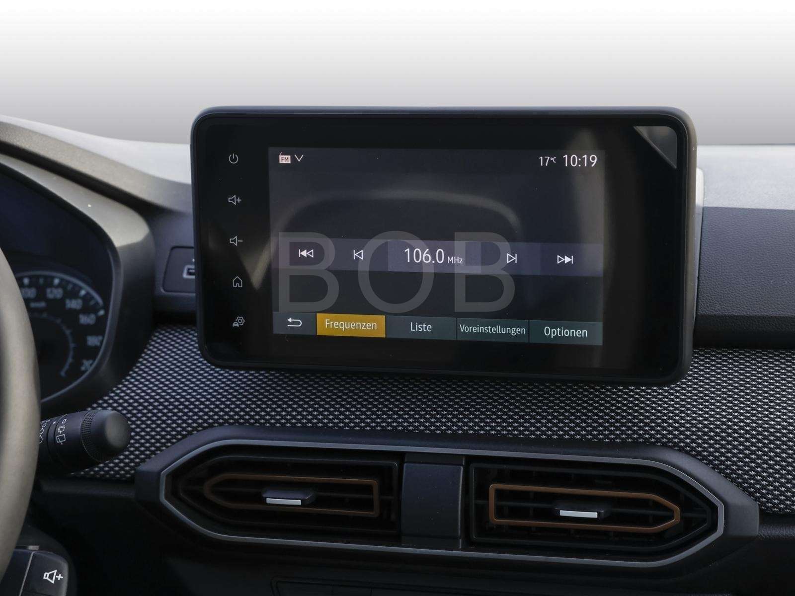 Fahrzeugbild eines Dacia Sandero