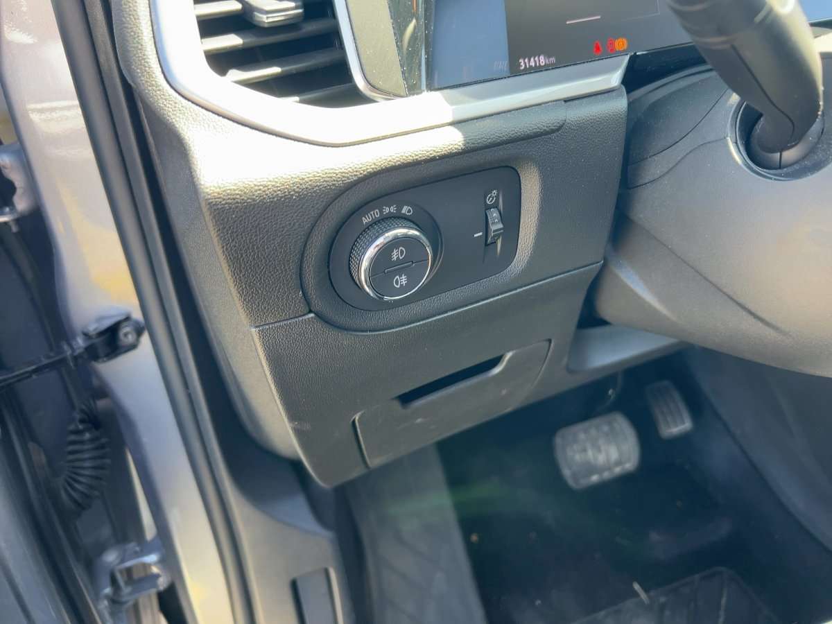 Fahrzeugbild eines Opel Grandland X