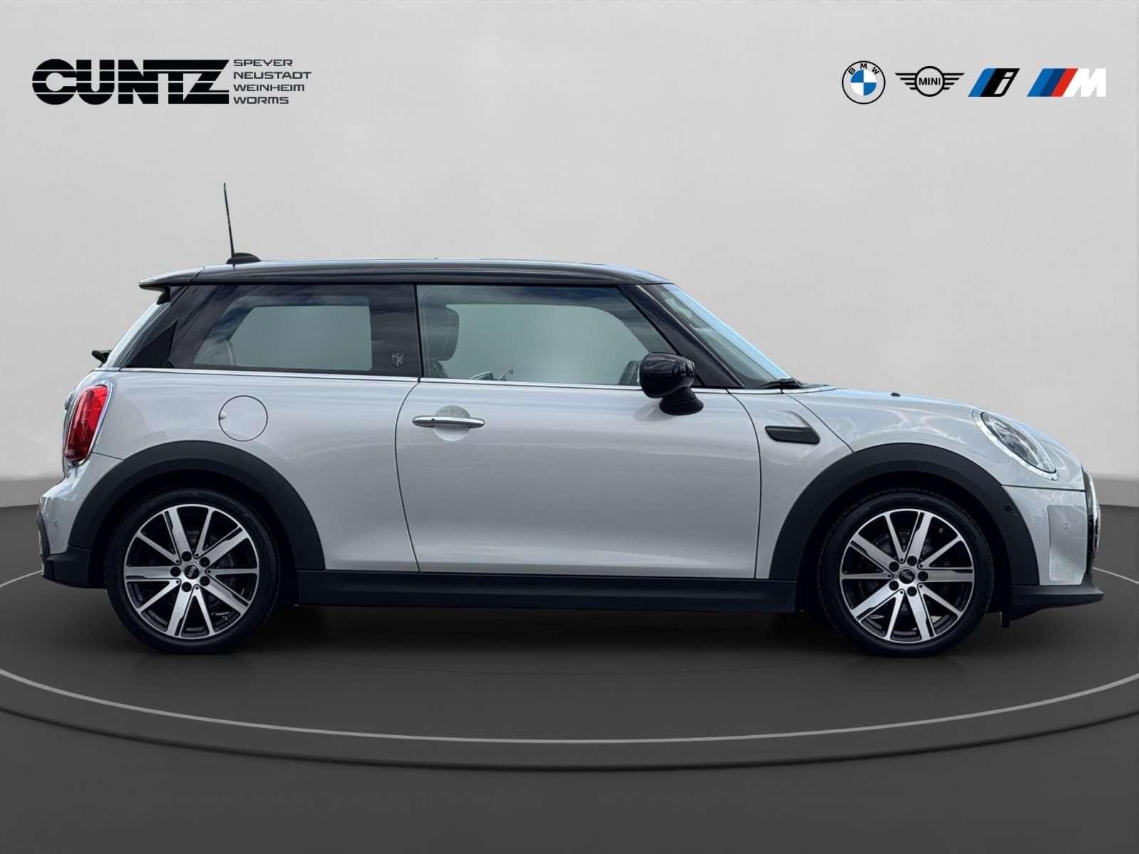 Fahrzeugbild eines MINI COOPER