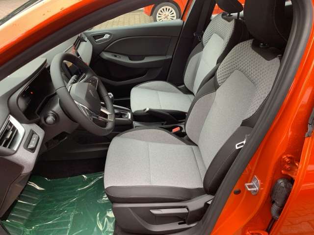 Fahrzeugbild eines Renault Clio