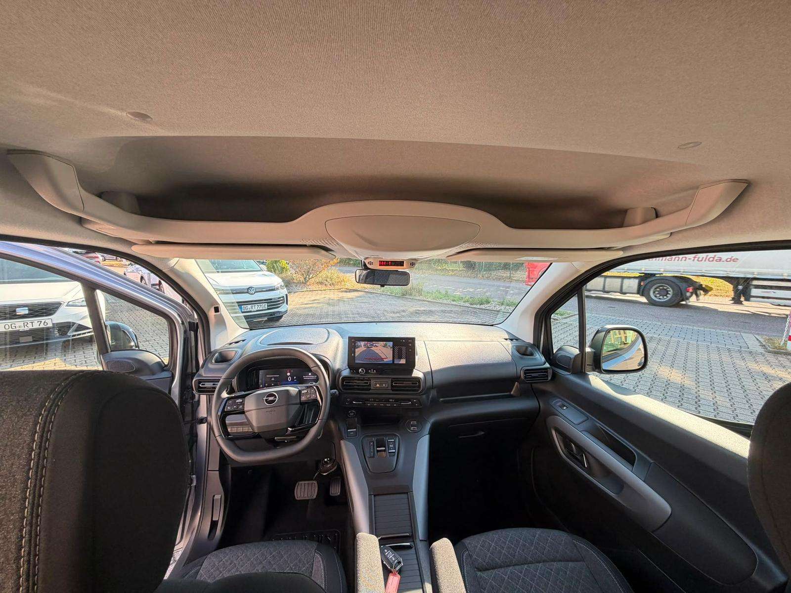Fahrzeugbild eines Opel Combo Life