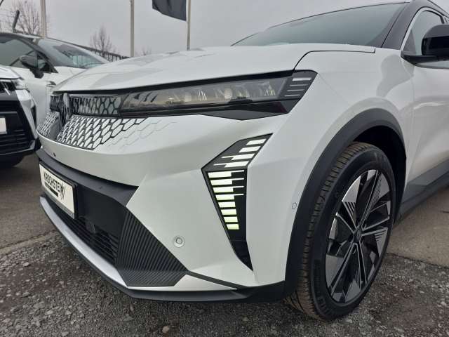 Fahrzeugbild eines Renault Scenic E-TECH