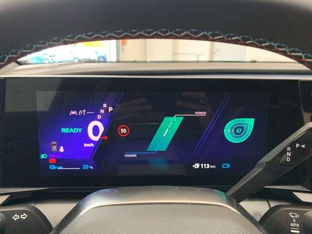 Fahrzeugbild eines Renault Scenic E-TECH