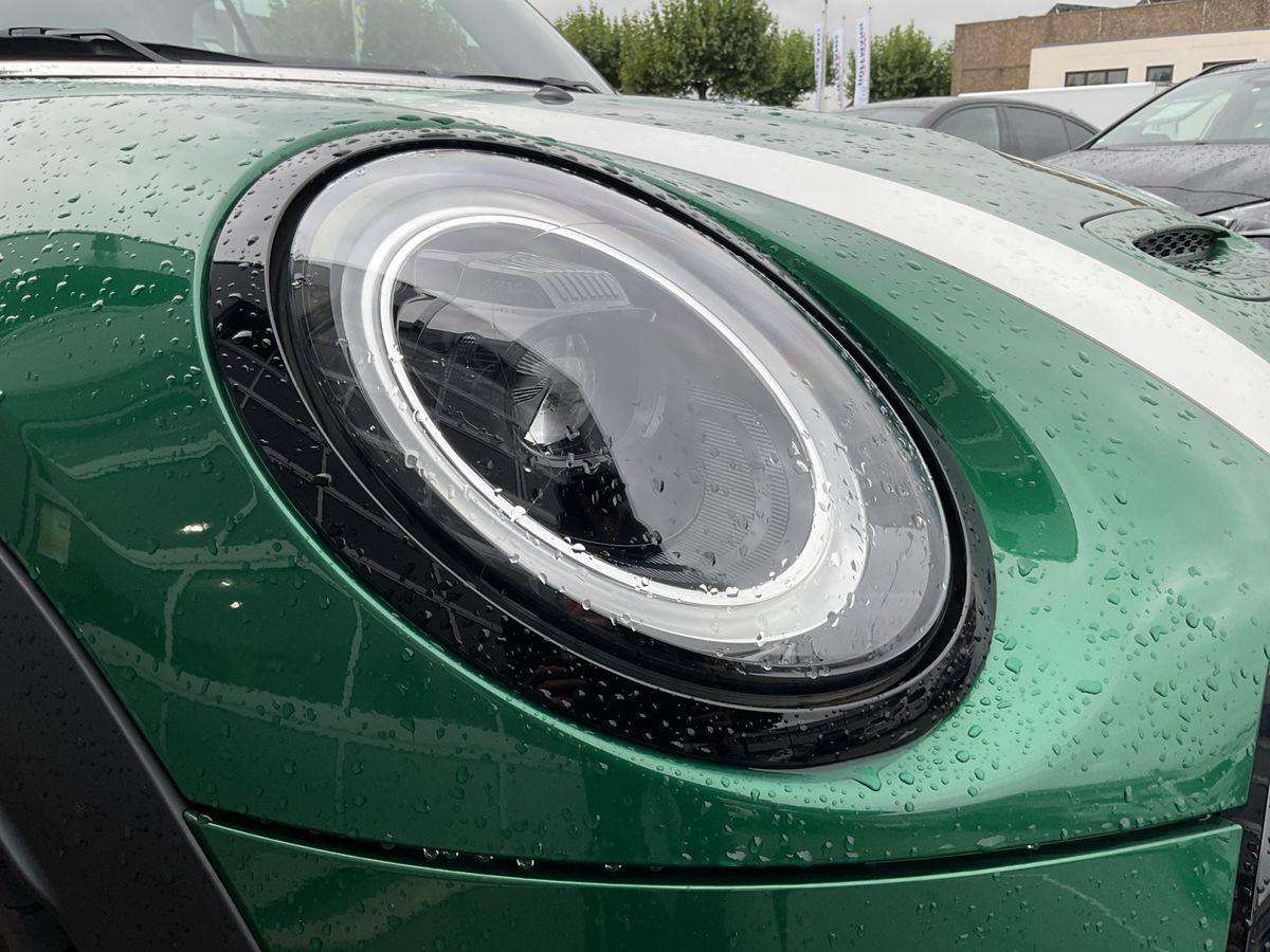 Fahrzeugbild eines MINI MINI