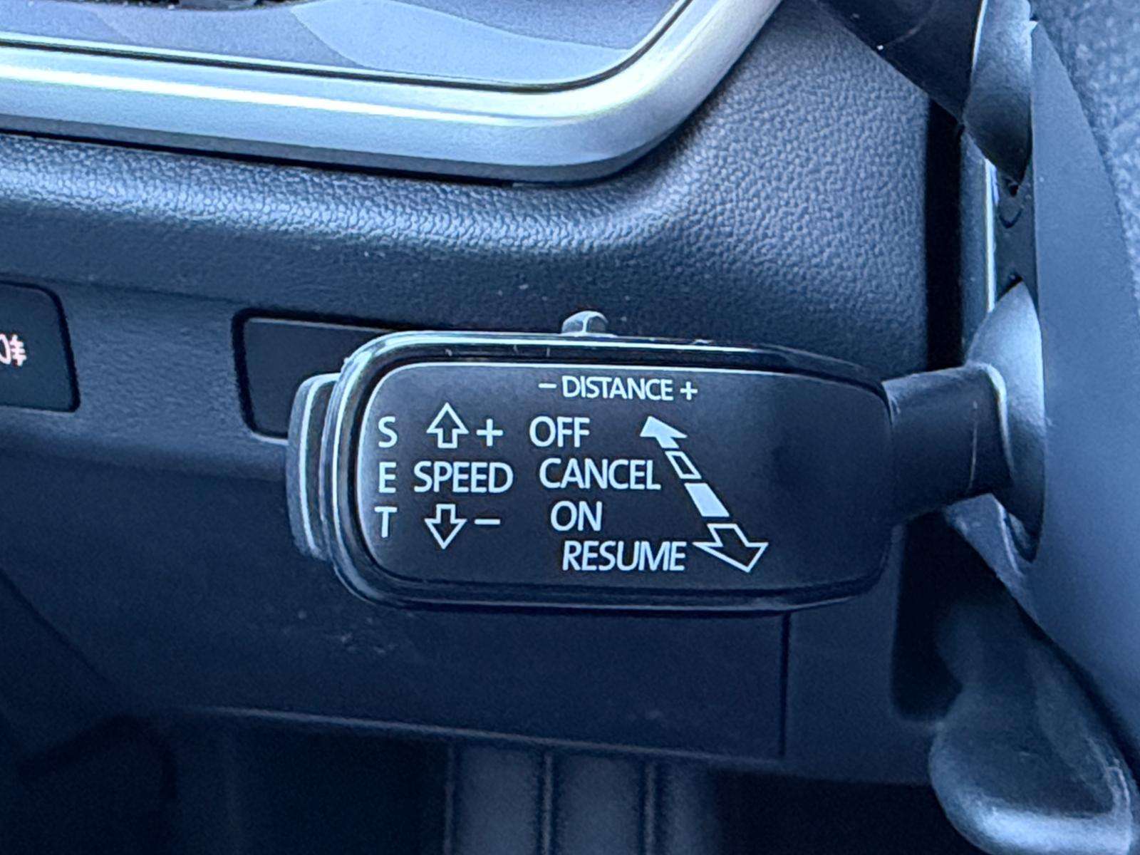 Fahrzeugbild eines Skoda ELROQ