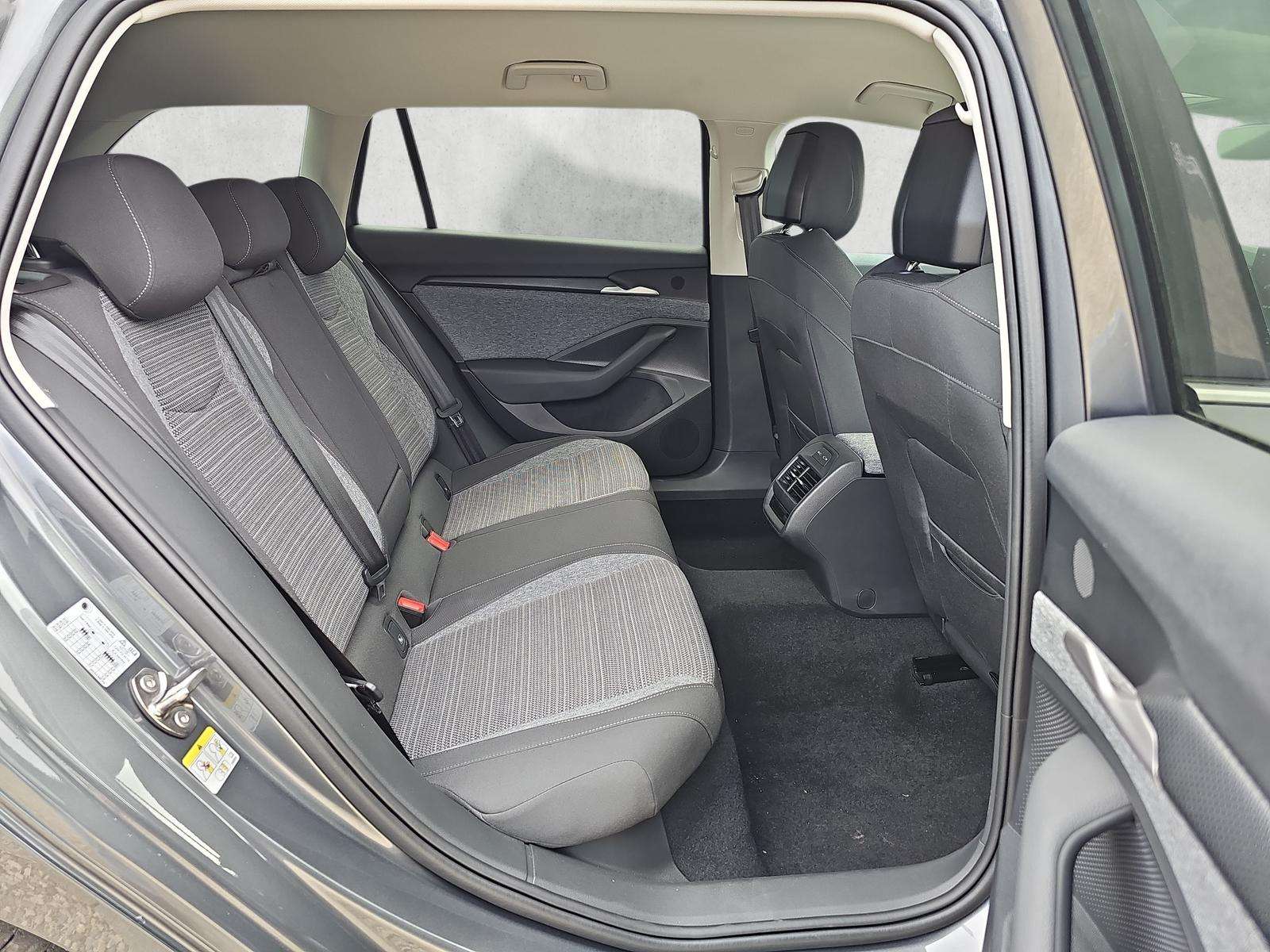 Fahrzeugbild eines Skoda Superb