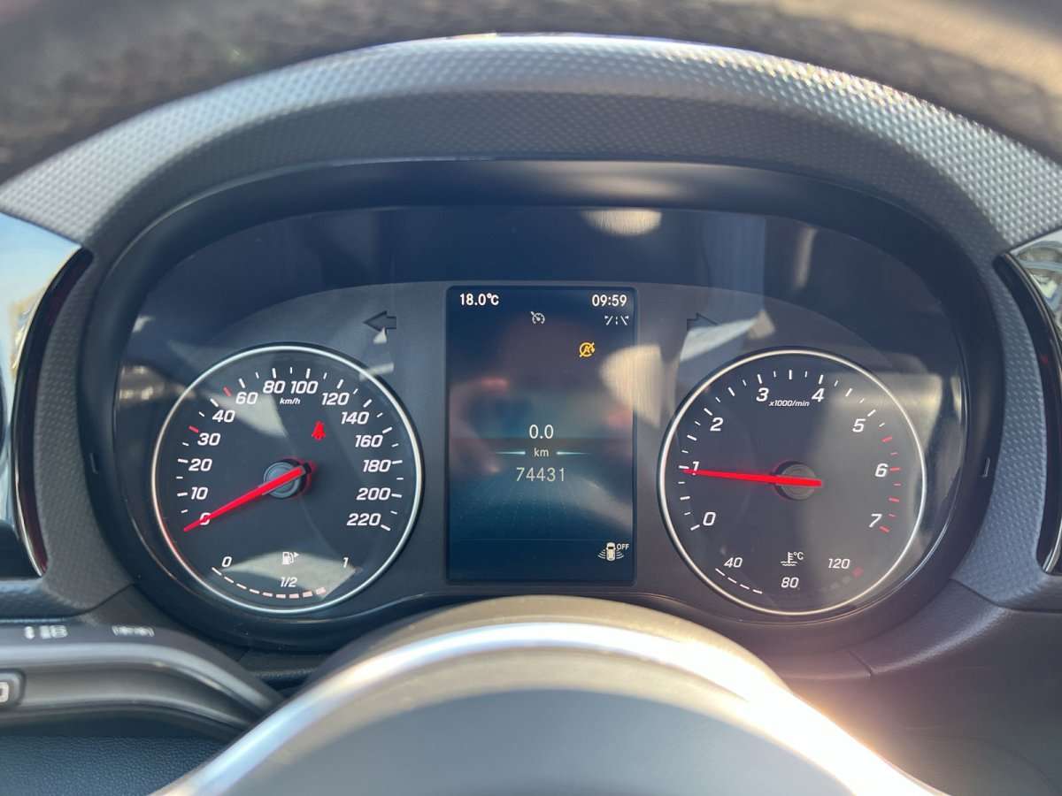 Fahrzeugbild eines Mercedes-Benz Citan