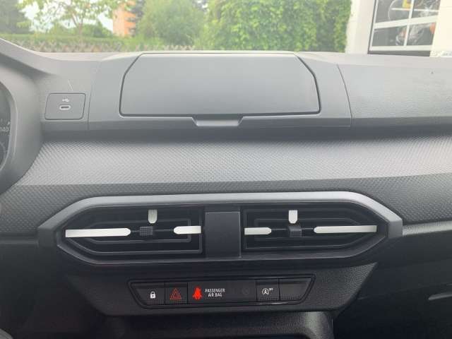 Fahrzeugbild eines Dacia Sandero