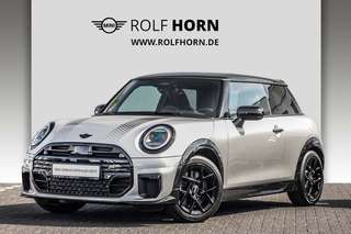 Schräge Frontansicht auf einen MINI COOPER , freigestellt