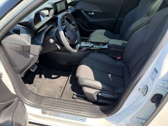 Fahrzeugbild eines Peugeot 2008