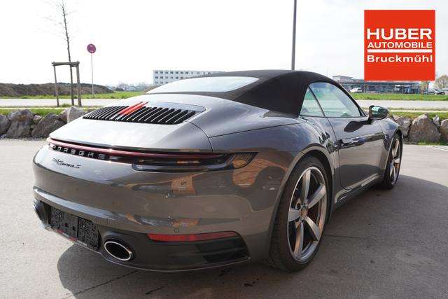 Fahrzeugbild eines Porsche 911