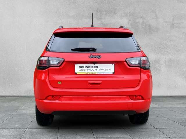 Fahrzeugbild eines Jeep Compass