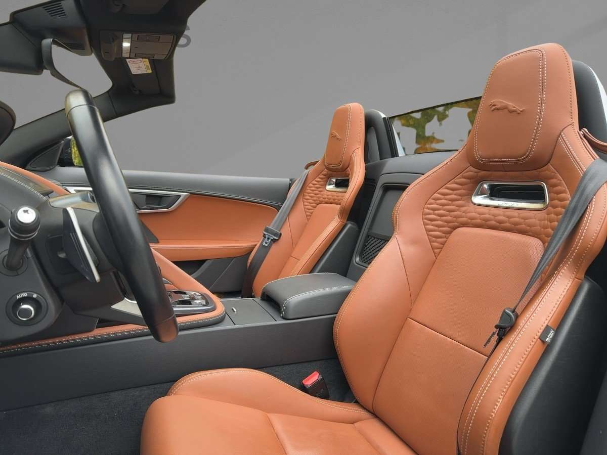 Fahrzeugbild eines Jaguar F-Type