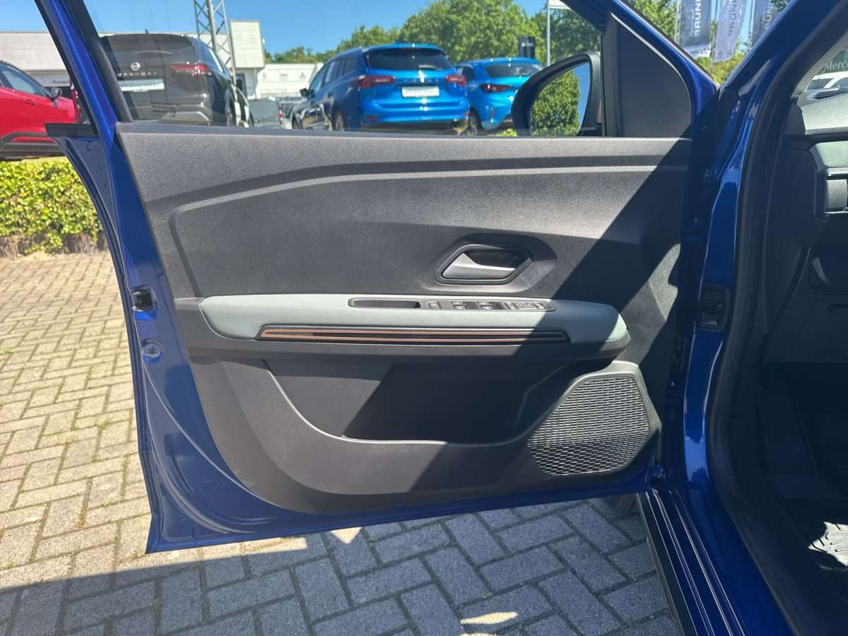 Fahrzeugbild eines Dacia Sandero