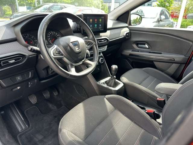 Fahrzeugbild eines Dacia Jogger
