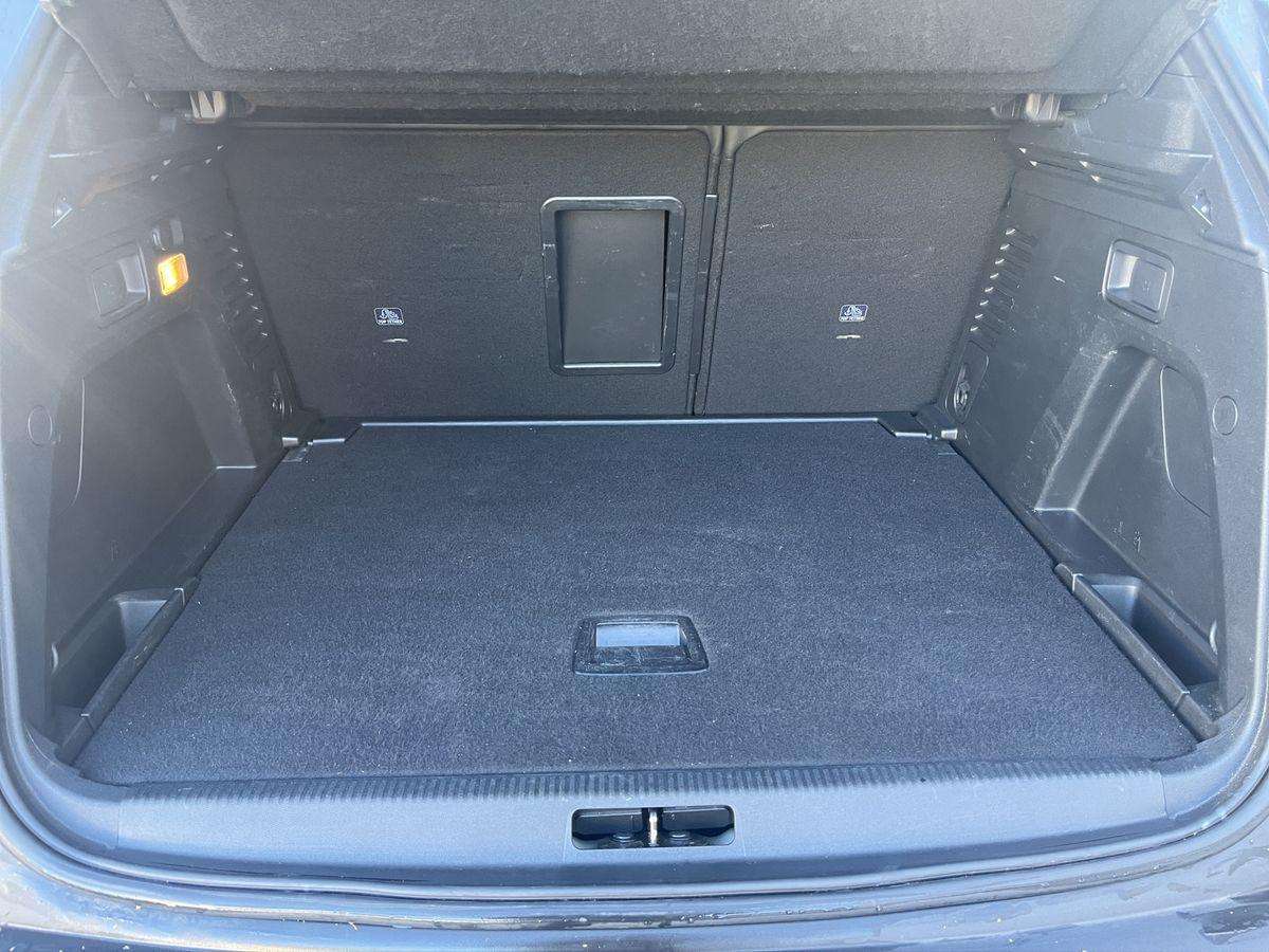 Fahrzeugbild eines Peugeot 3008