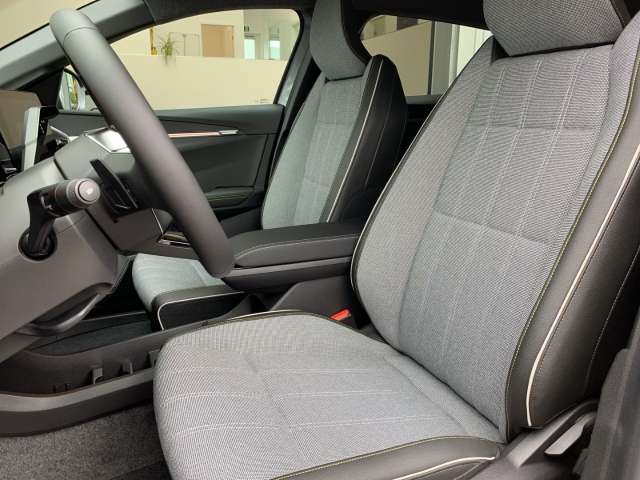 Fahrzeugbild eines Renault Megane E-TECH