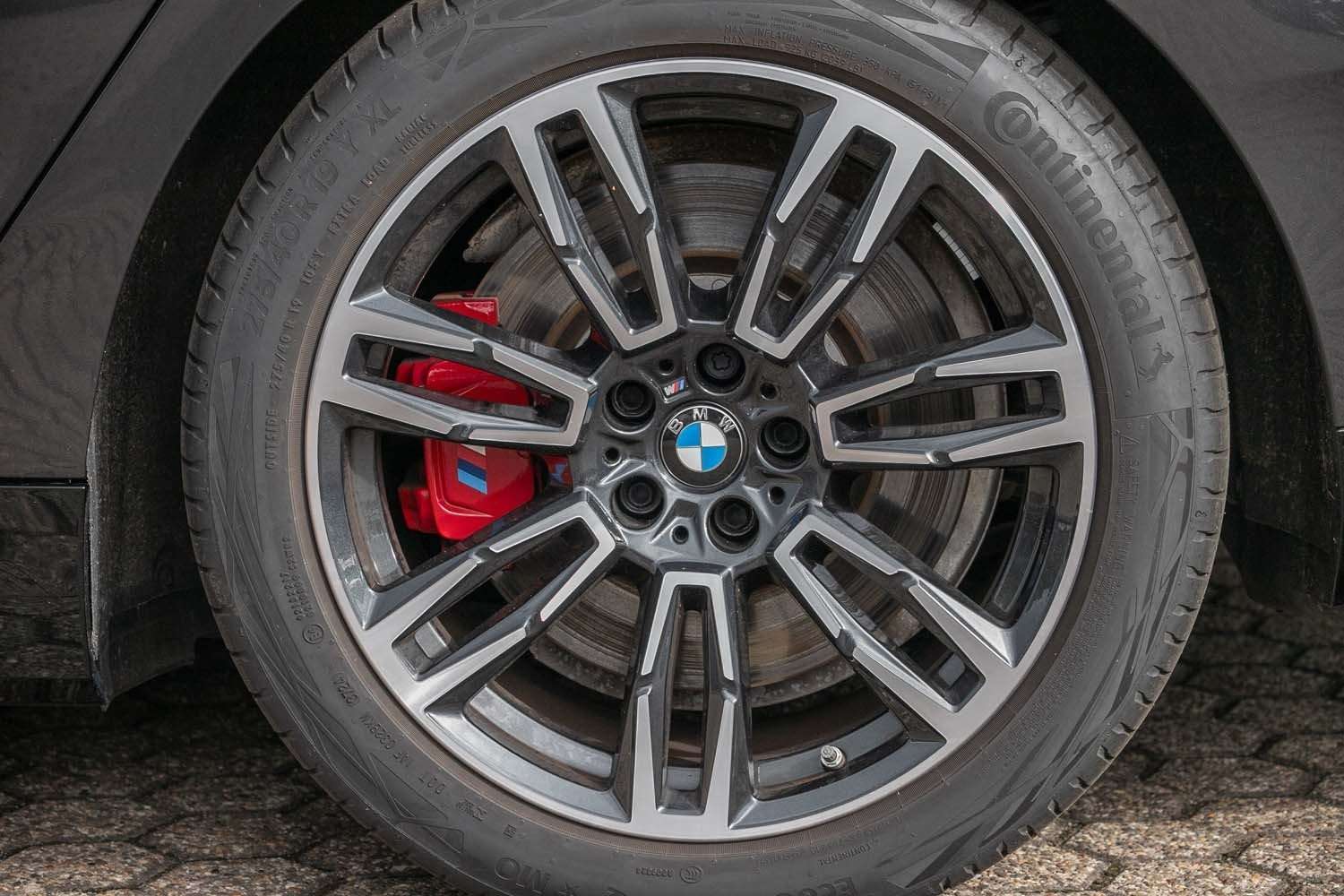 Fahrzeugbild eines BMW i5