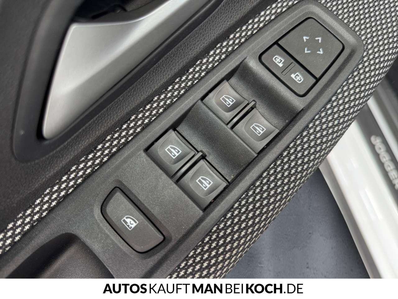 Fahrzeugbild eines Dacia Jogger