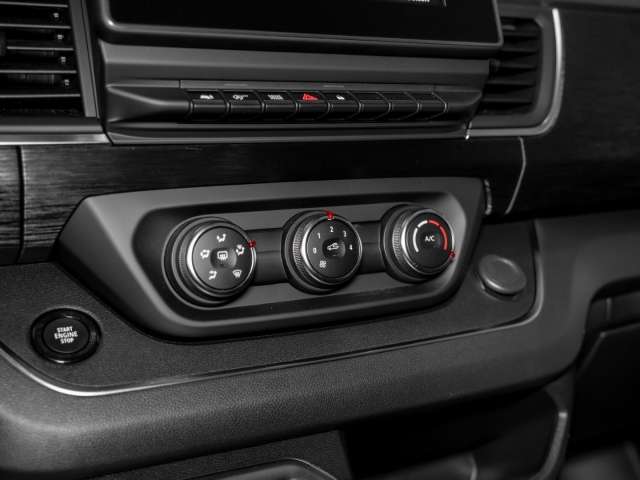 Fahrzeugbild eines Nissan Primastar