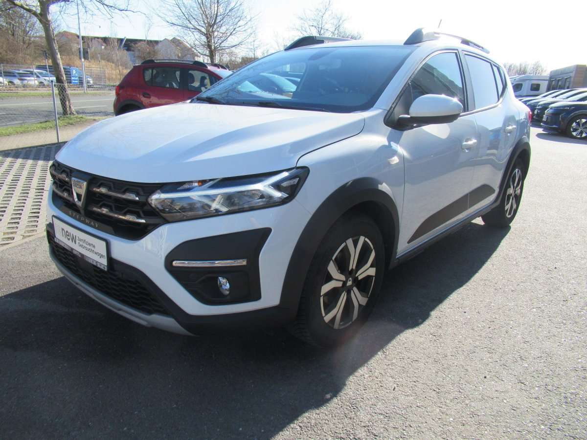 Fahrzeugbild eines Dacia Sandero