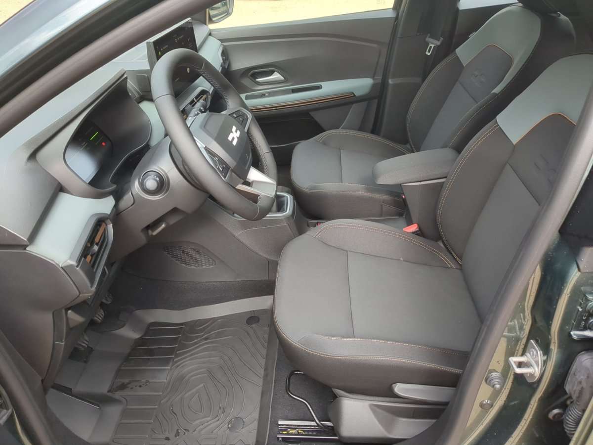 Fahrzeugbild eines Dacia Sandero