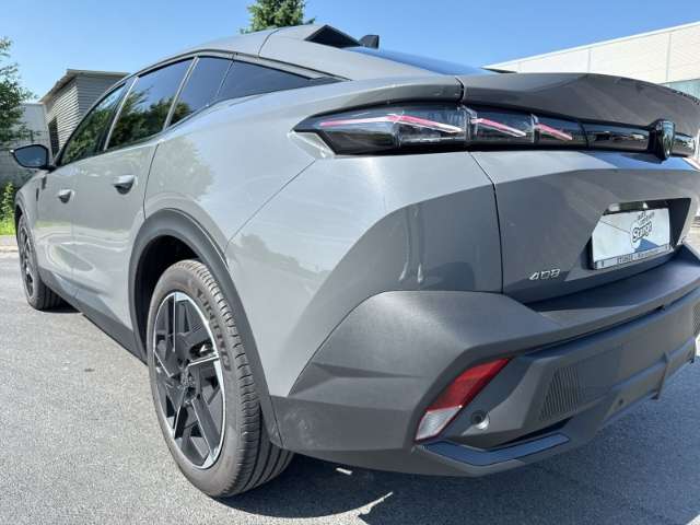 Fahrzeugbild eines Peugeot 408
