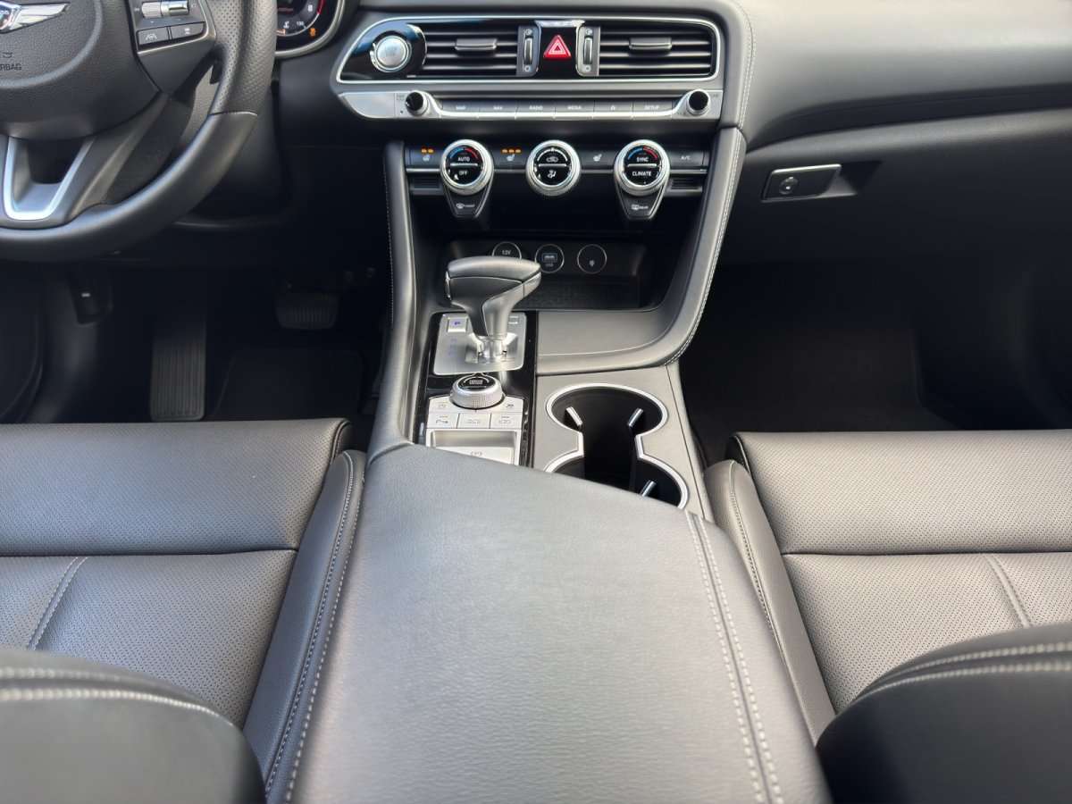 Fahrzeugbild eines Genesis G70