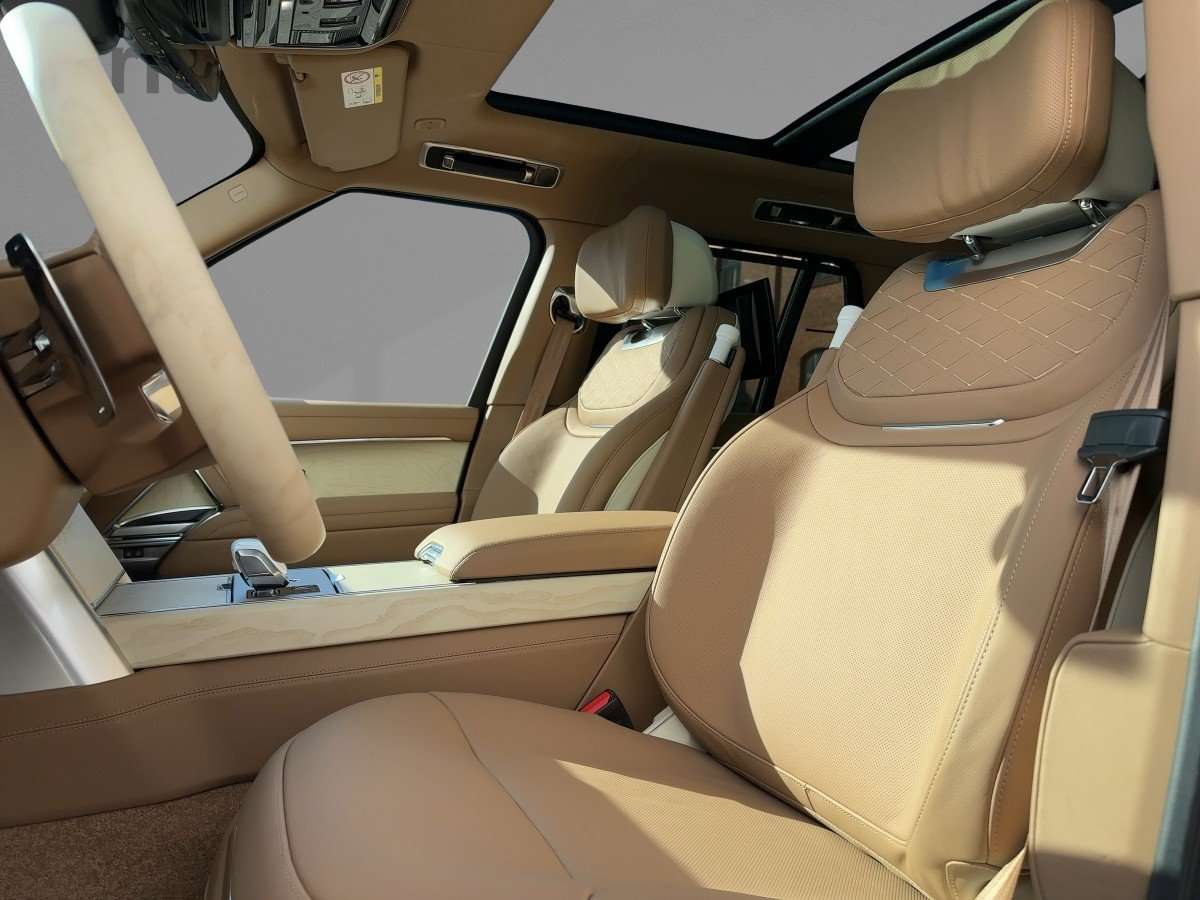 Fahrzeugbild eines Land Rover Range Rover