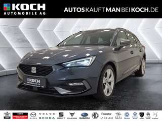 Schräge Frontansicht auf einen SEAT Leon , freigestellt
