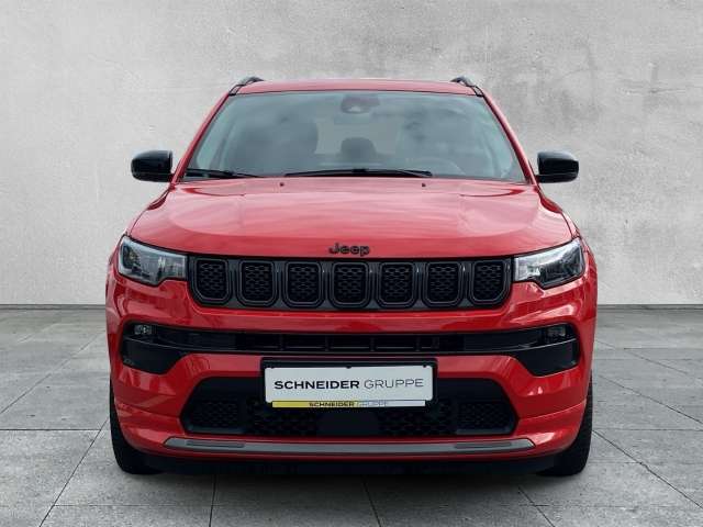 Fahrzeugbild eines Jeep Compass