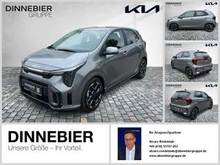Schräge Frontansicht auf einen Kia Picanto , freigestellt