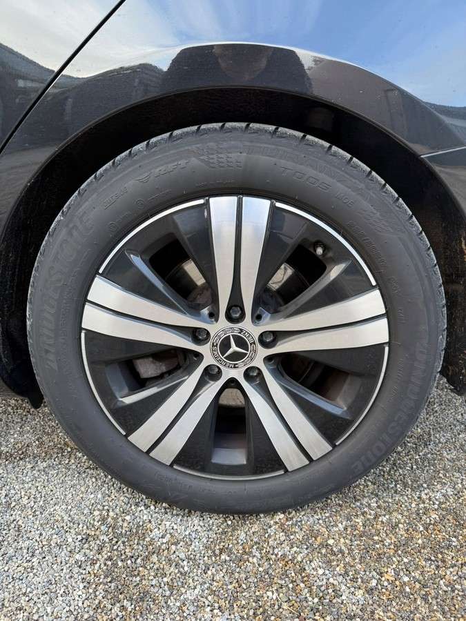 Fahrzeugbild eines Mercedes-Benz C-Klasse