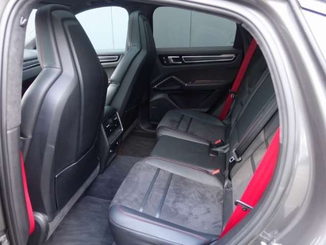 Fahrzeugbild eines Porsche Cayenne