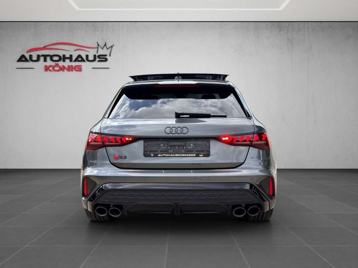 Fahrzeugbild eines Audi S3