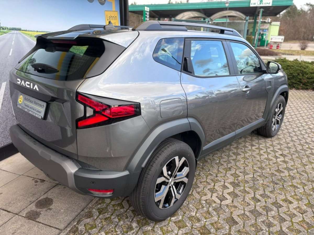 Fahrzeugbild eines Dacia Duster