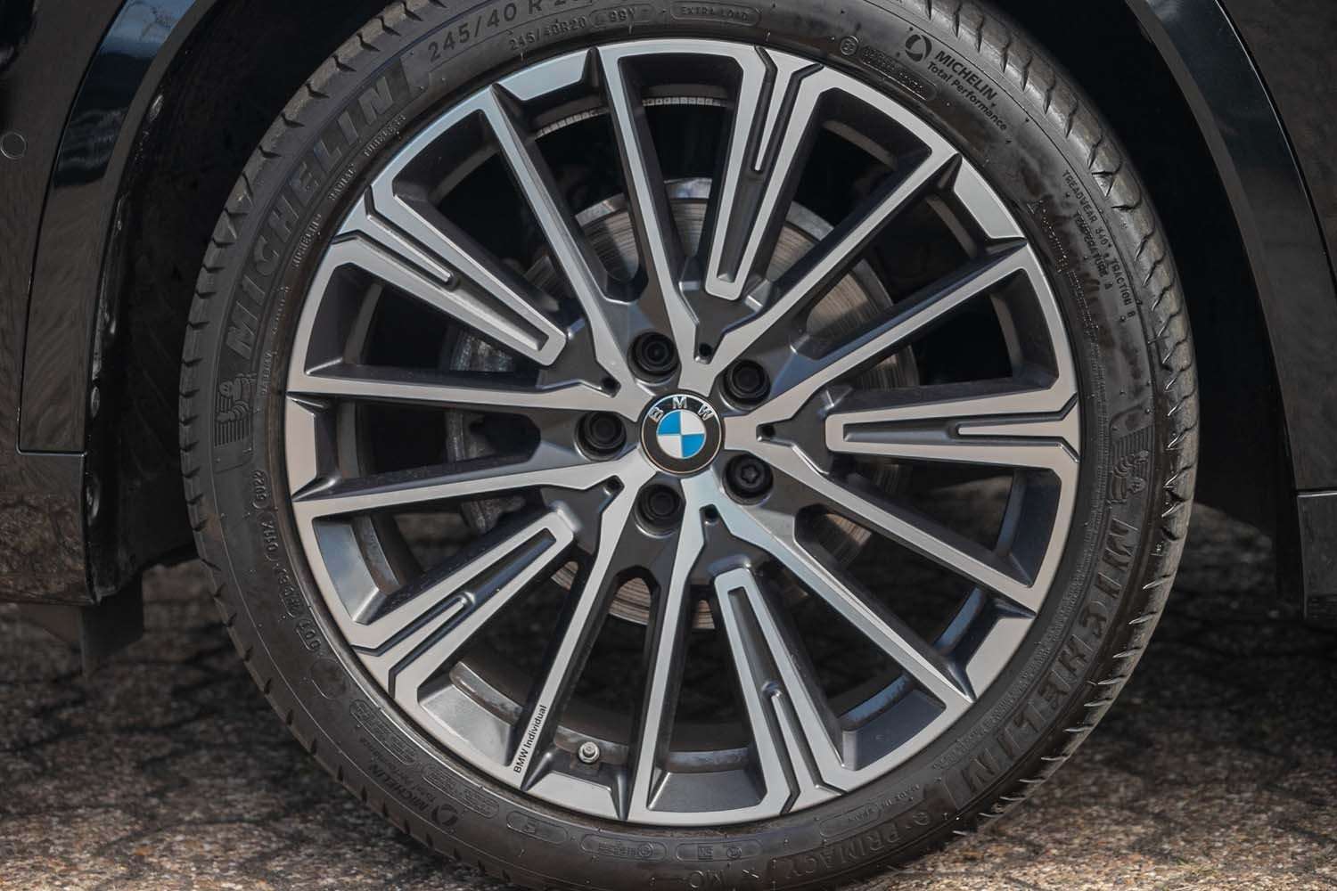 Fahrzeugbild eines BMW X1