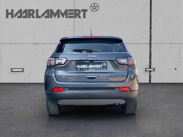 Fahrzeugbild eines Jeep Compass